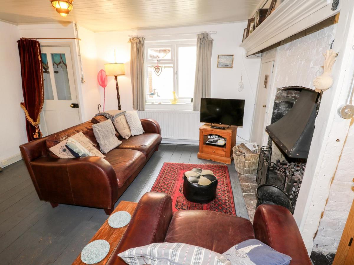 Holiday home Inglenook